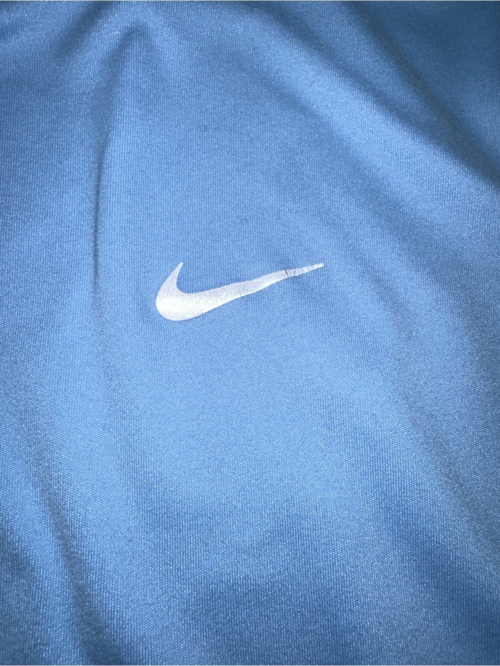 5/$25 Nike long sleeve - Picture 3 of 4